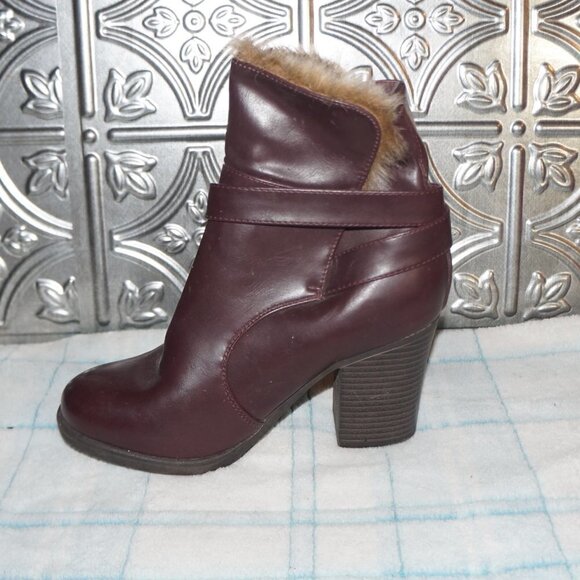Charlotte Russe Size 7 Burgundy Faux-Fur Heeled Boots - Picture 6 of 8